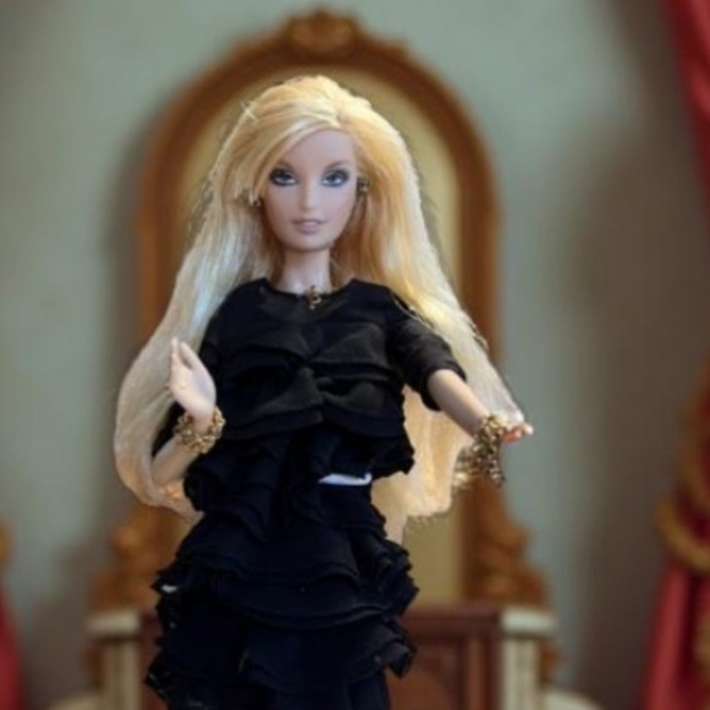 Barbie Doll Juicy couture 2004 Beverly
Hills (2008) Chiffon dress & jewelry - Picture 3 of 16